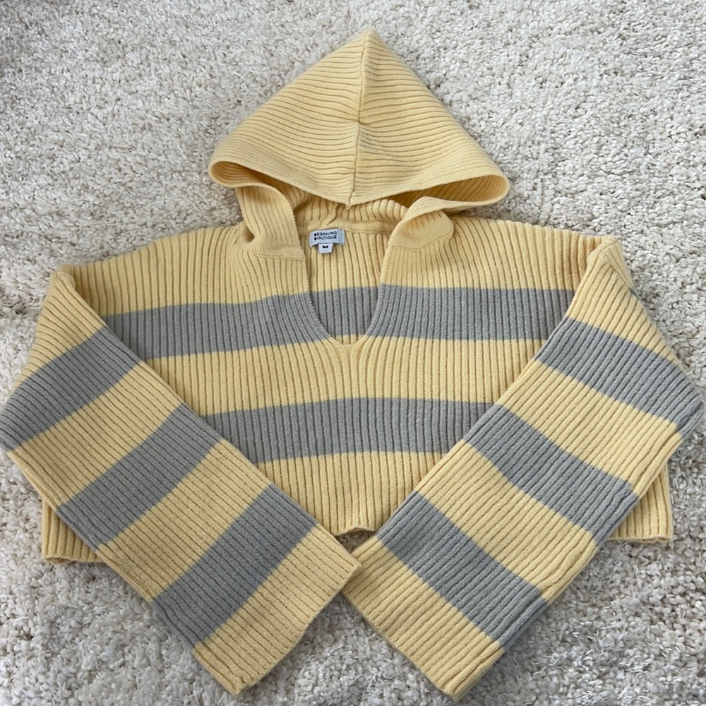 Cropped sweater